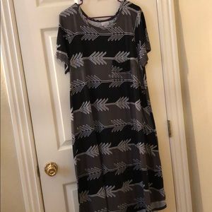 XL LuLaRoe Carly with Arrows.